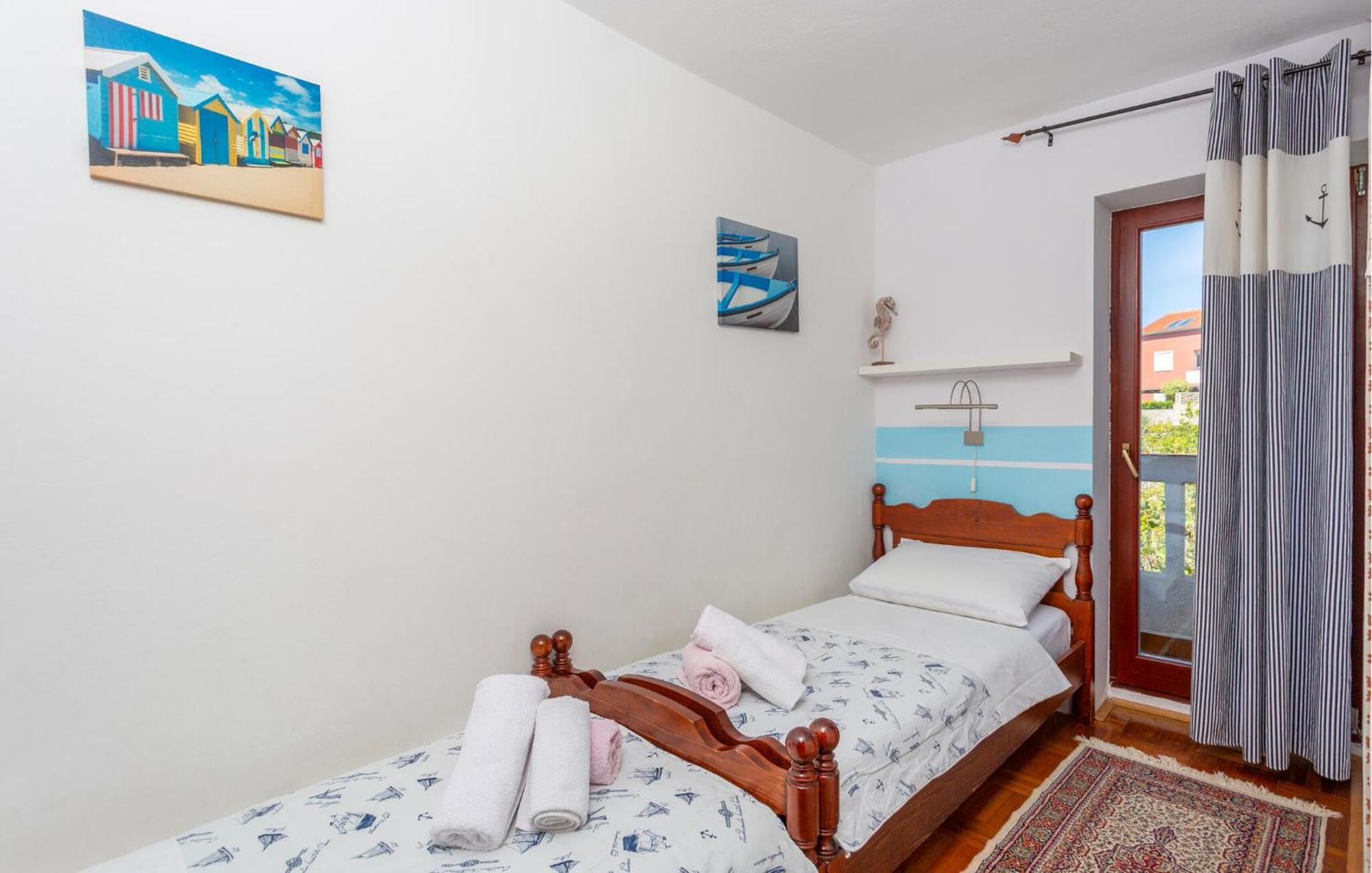 3 Bedroom Stunning Apartment In Krk Veglia Exterior foto