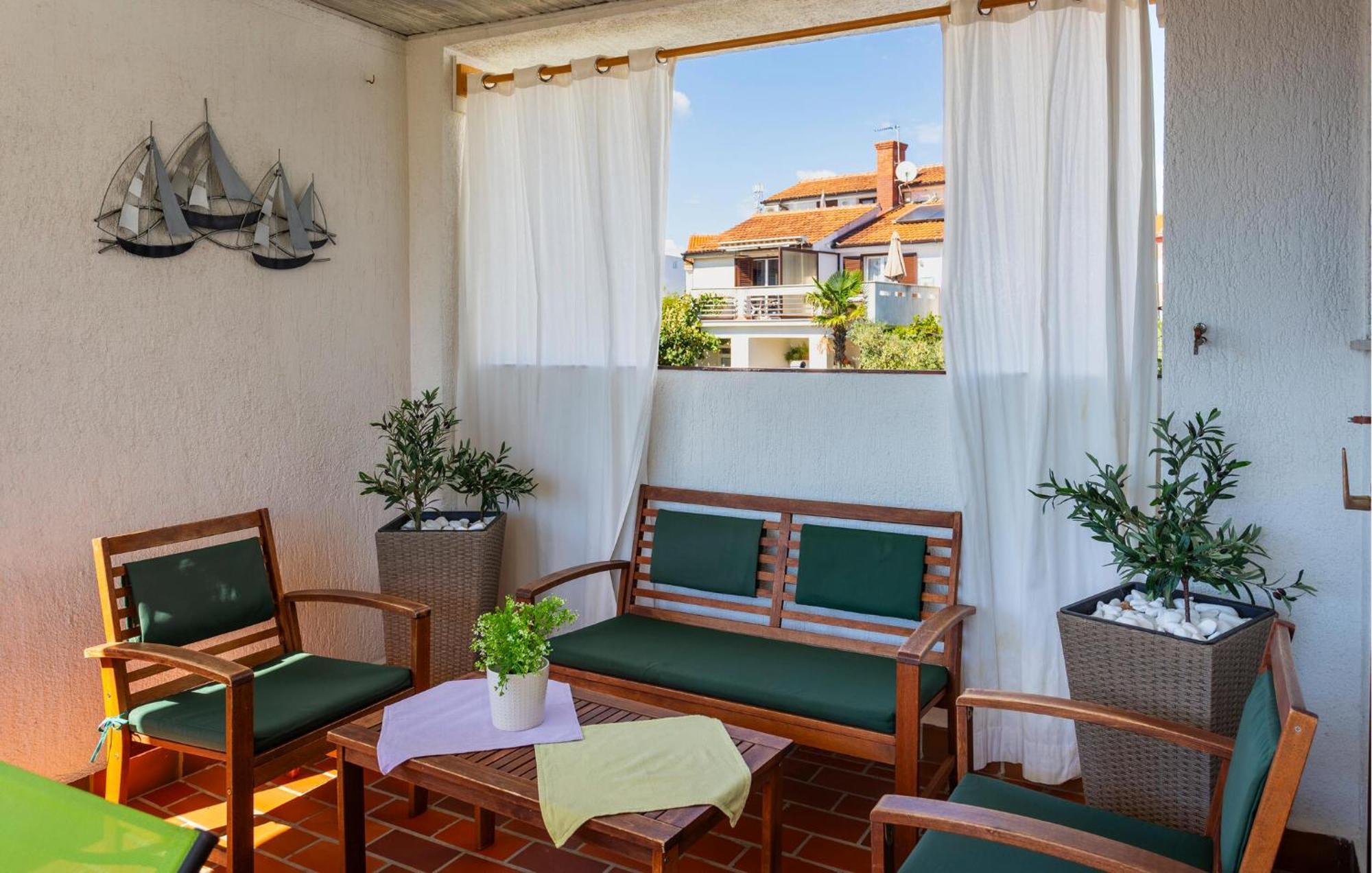 3 Bedroom Stunning Apartment In Krk Veglia Exterior foto